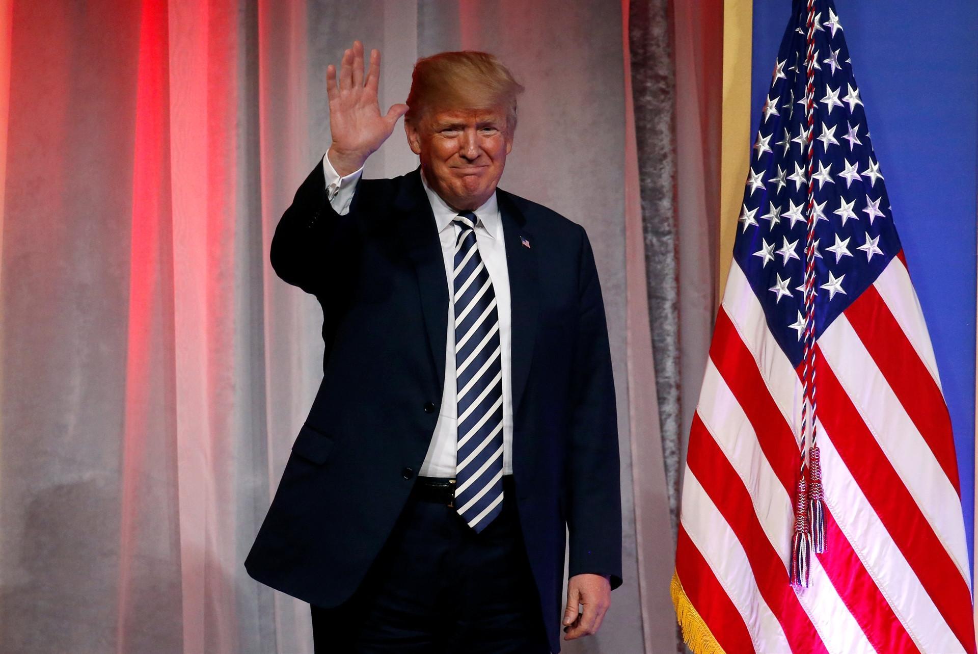 Trump freezes funds for YPG-held areas in Syria: Report