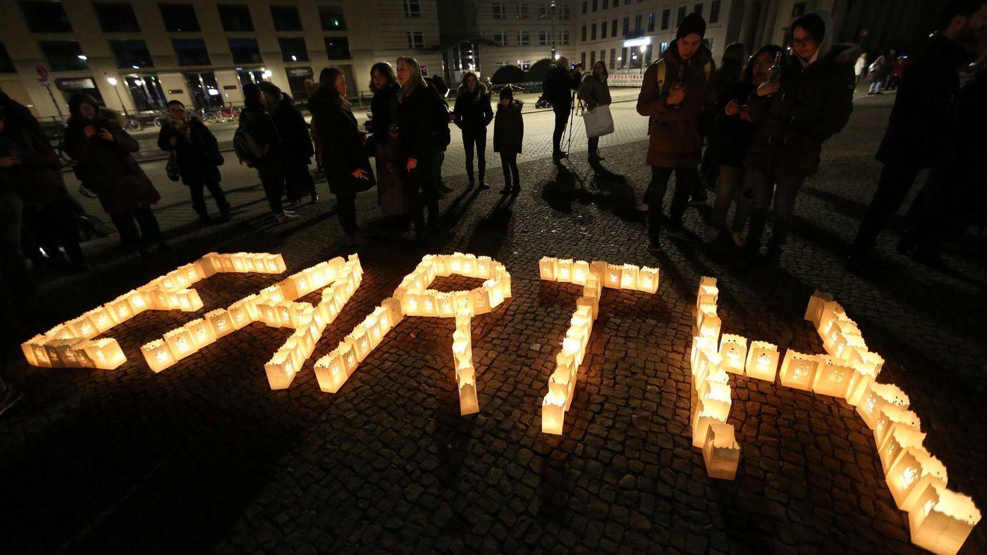 Lights go dark for Earth Hour to highlight climate change