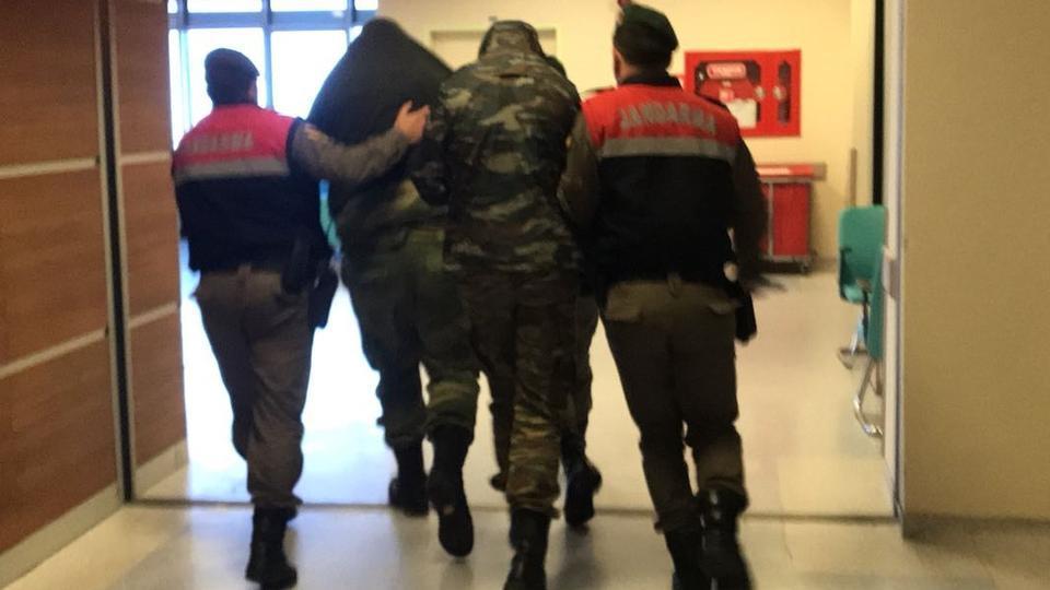 Turkey court refuses to release jailed Greek soldiers