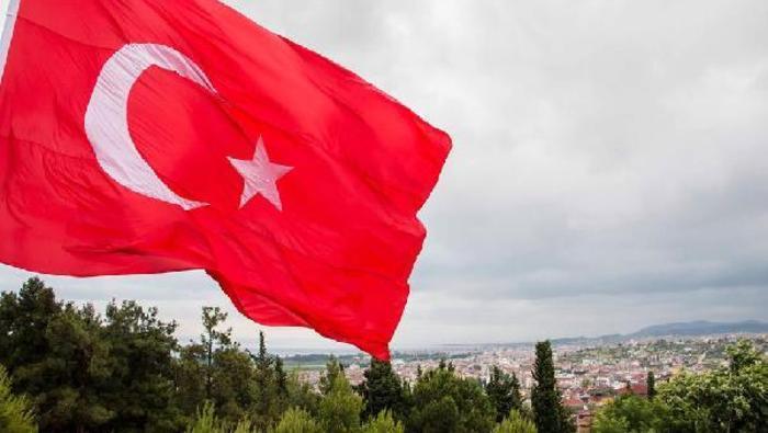 Attack on Turkish flag in Macedonia condemned