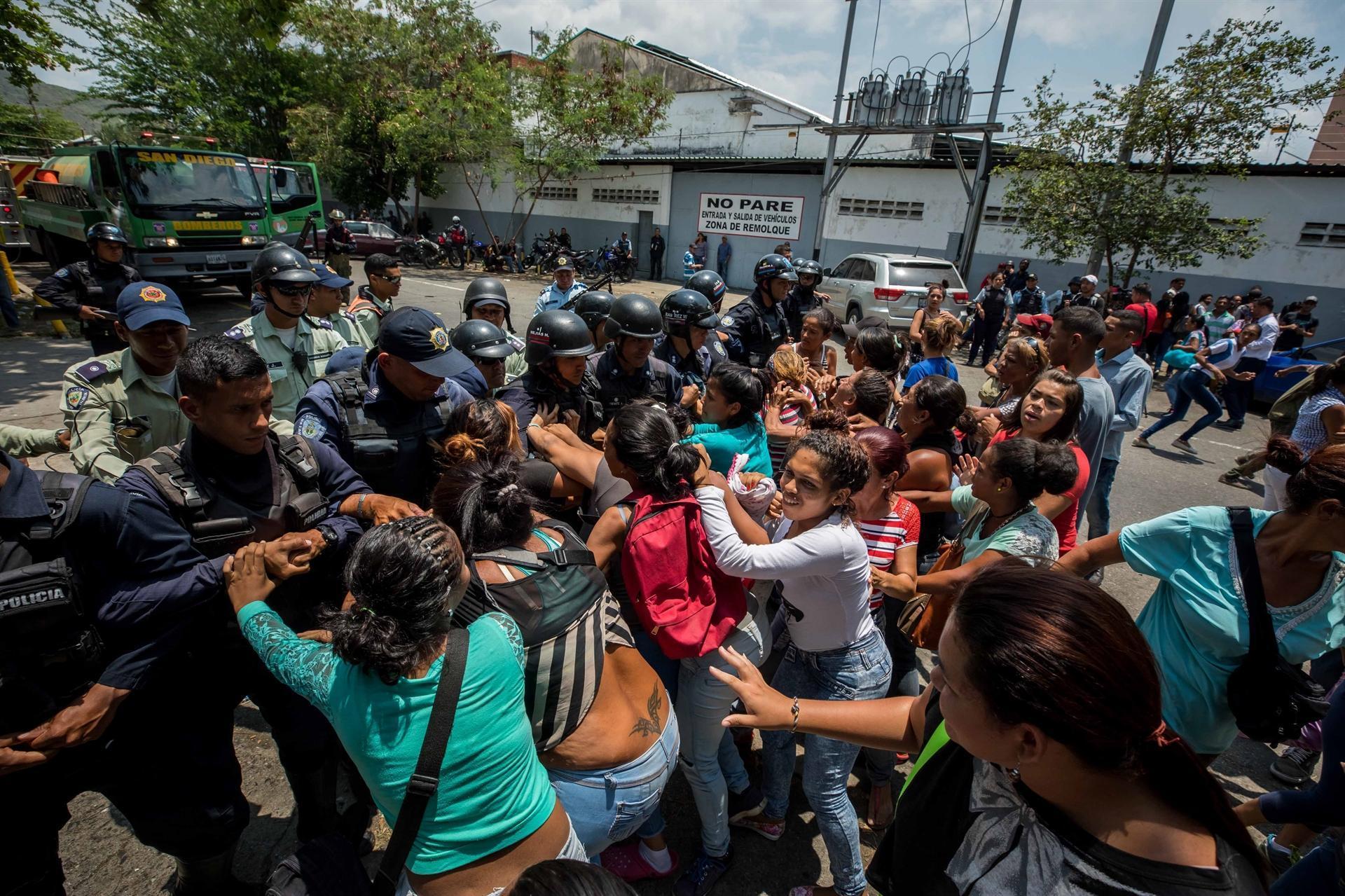 Venezuela jailbreak attempt sparks blaze, 68 dead