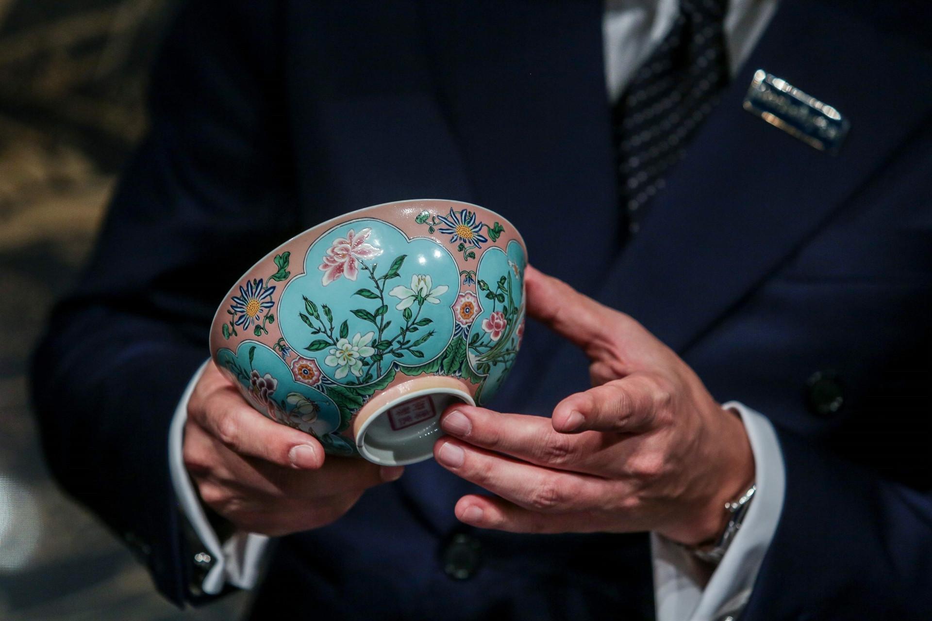Very rare Qing Dynasty bowl sells for $30.4 million