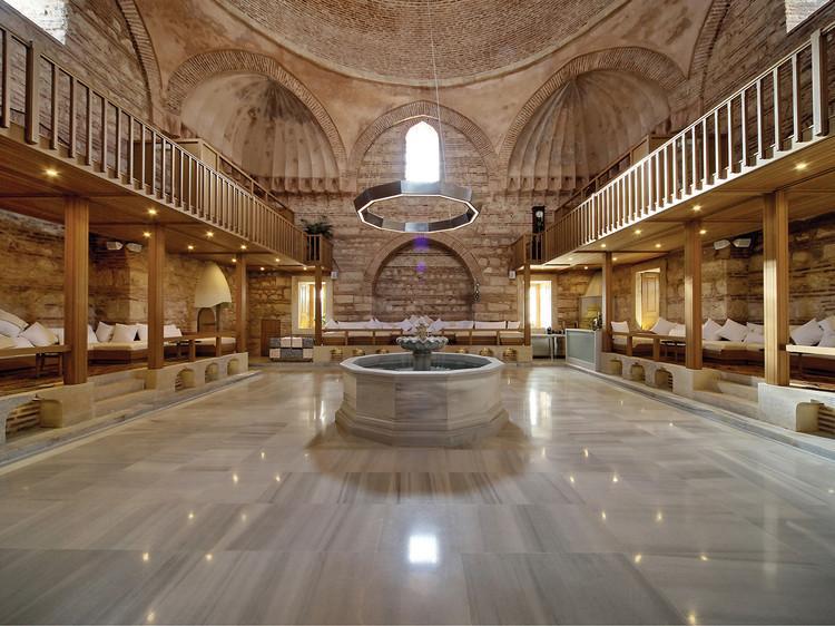 Award ceremony held in Istanbul for restoration of Kılıç Ali Paşa Hamam
