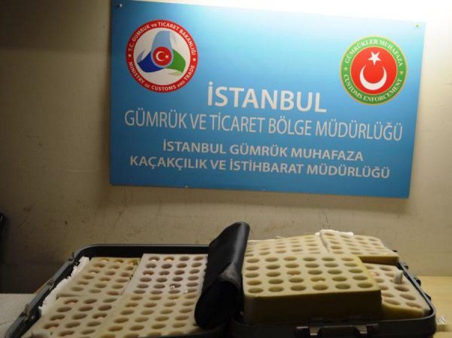Over 800 Dong Tao chicken eggs seized in Istanbul