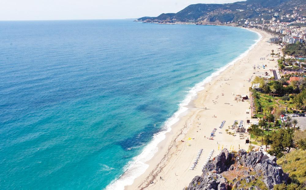 Cleopatra beach draws millions to Antalya