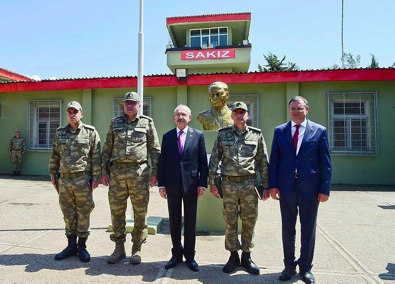 CHP leader visits Turkish troops on Syrian border after a row with Erdoğan