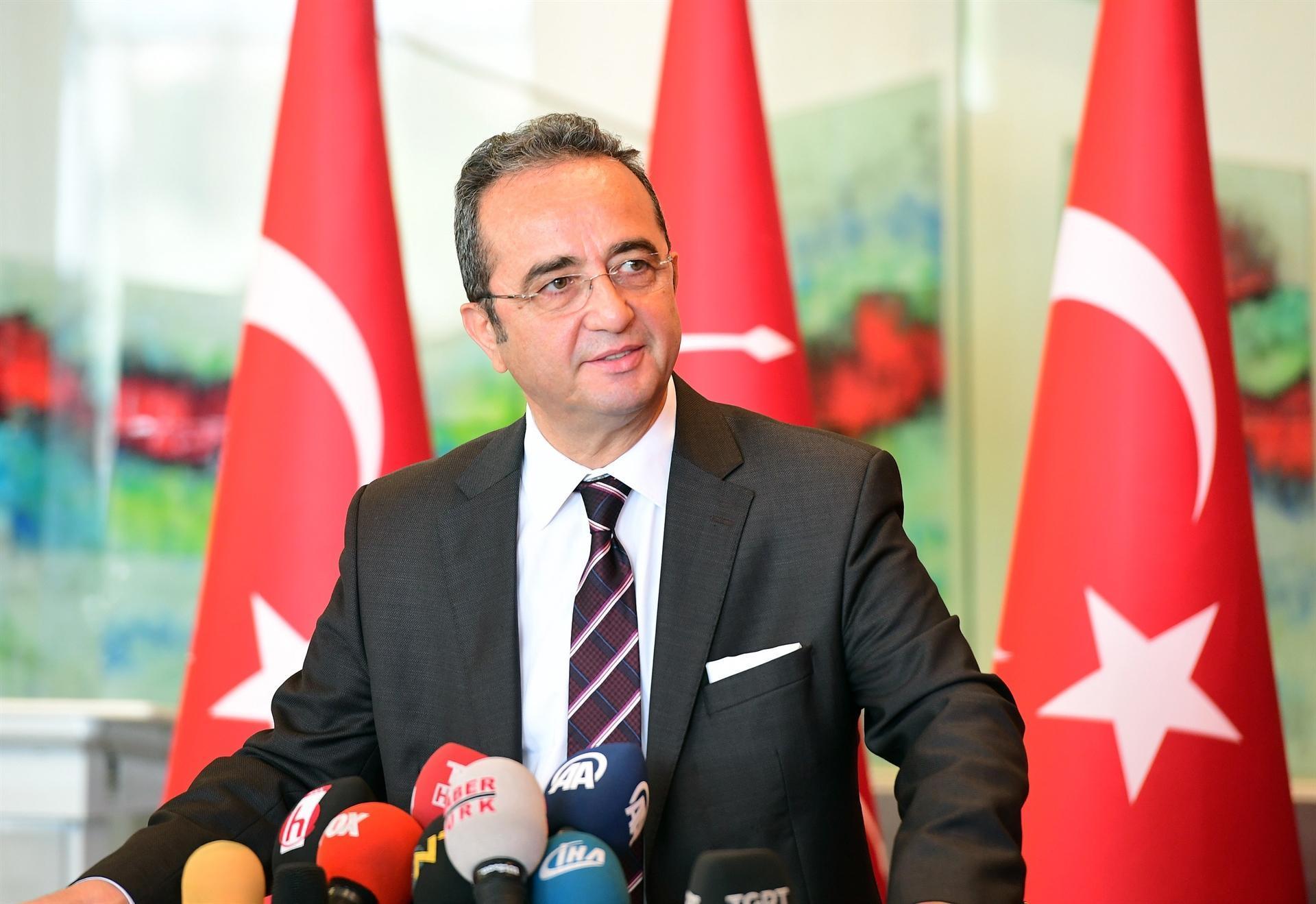 CHP calls rumors over persuasive visit to Gül ‘military tutelage’