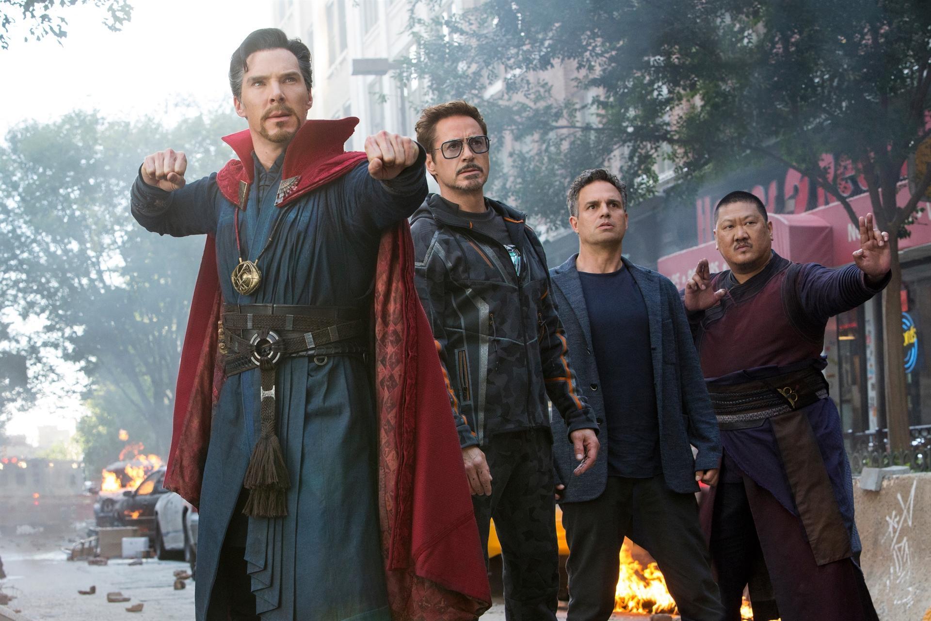 Avengers opens with $630 mln, smashing global record