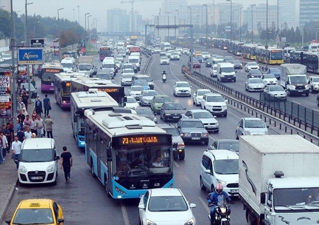 Almost 275,000 vehicles registered in Turkey, down 7.3 percent