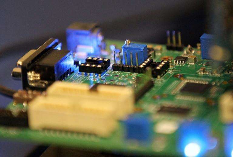 China prepares tech sector for battle as US trade team arrives