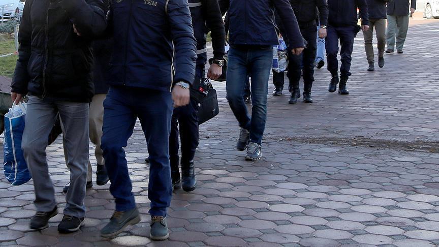 Detention warrants issued for 300 soldiers over suspected FETÖ links