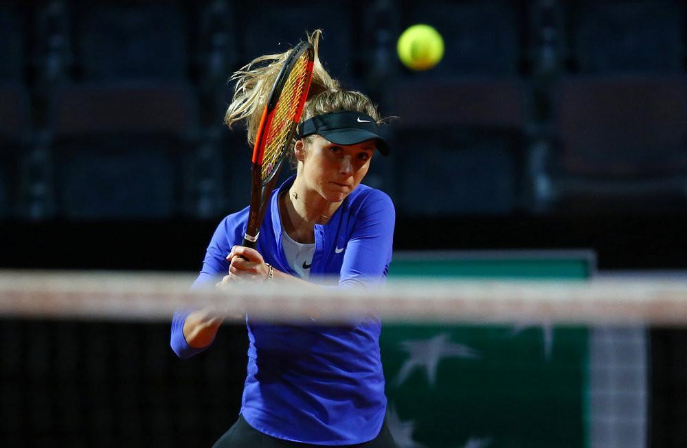 Svitolina off the mark in Rome, Sharapova battles through rain
