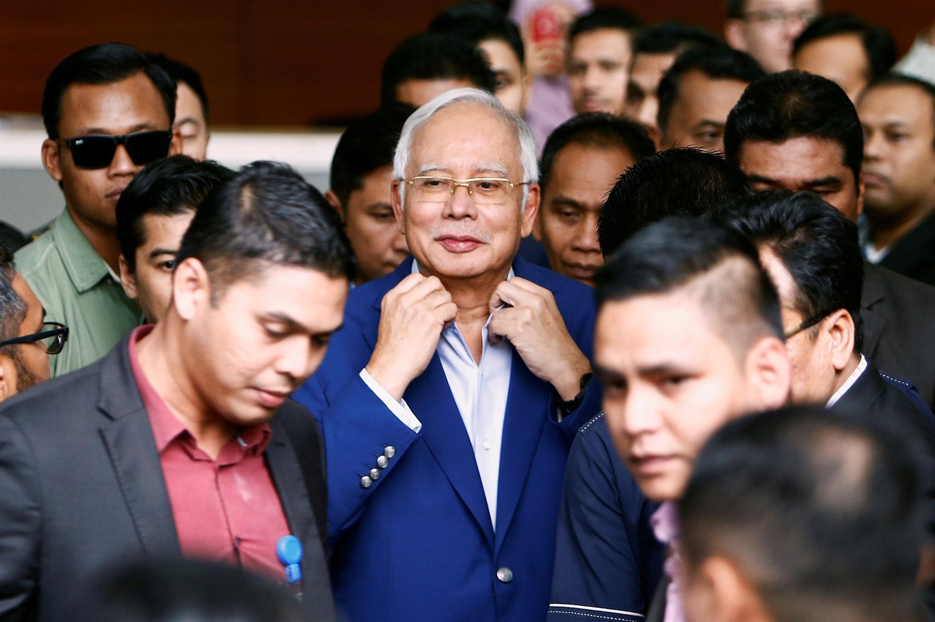 Najib quizzed in graft probe
