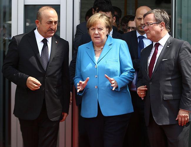 Turkish, German leaders condemn xenophobia at Solingen commemoration
