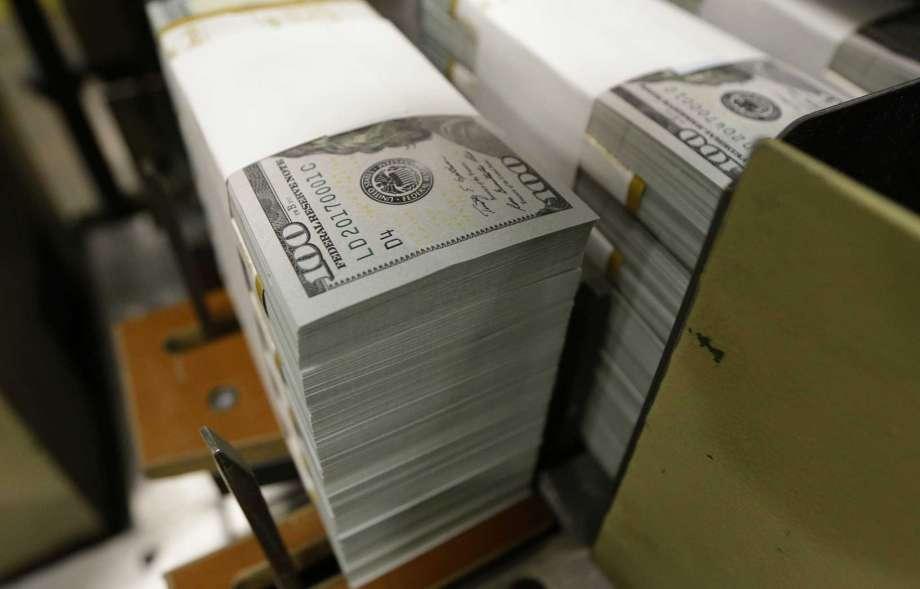 US household wealth tops $100 trillion: Fed
