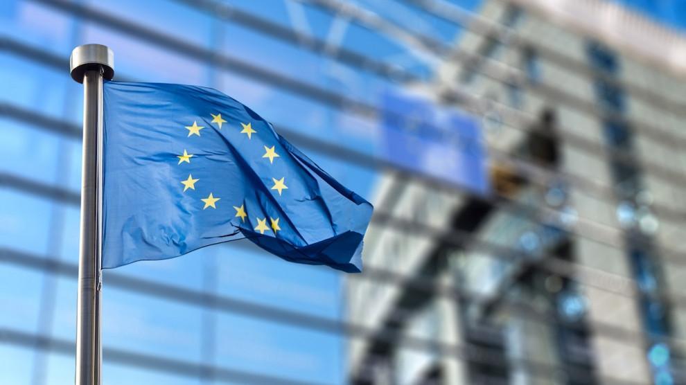 EU official urges tougher checks on citizenship bids
