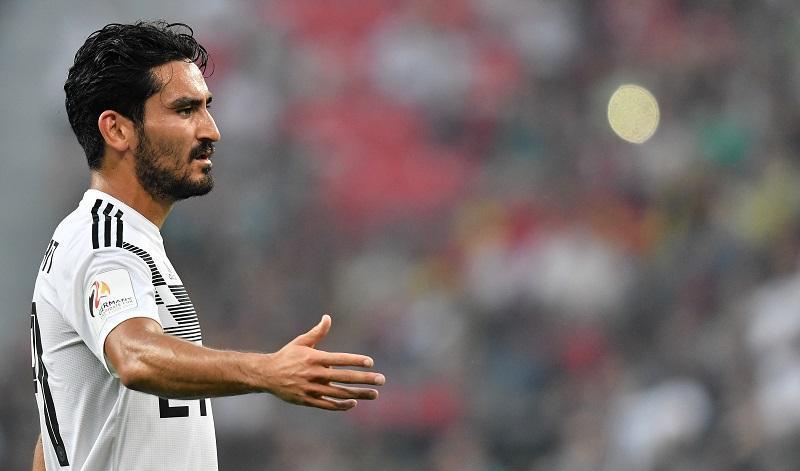 Jeers for Turkish-origin footballer annoy Germany boss Löw