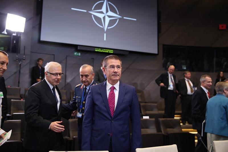 US and Turkish troops to patrol Manbij: Minister