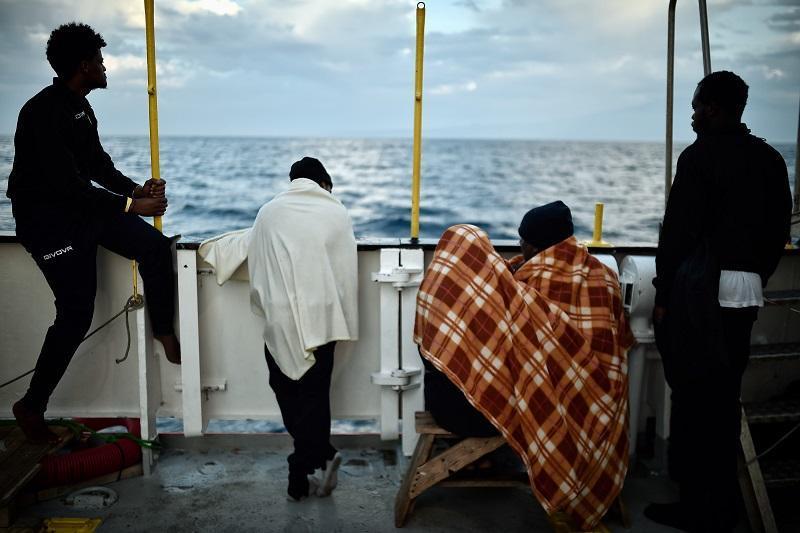 Spain offers to take in stranded migrant ship