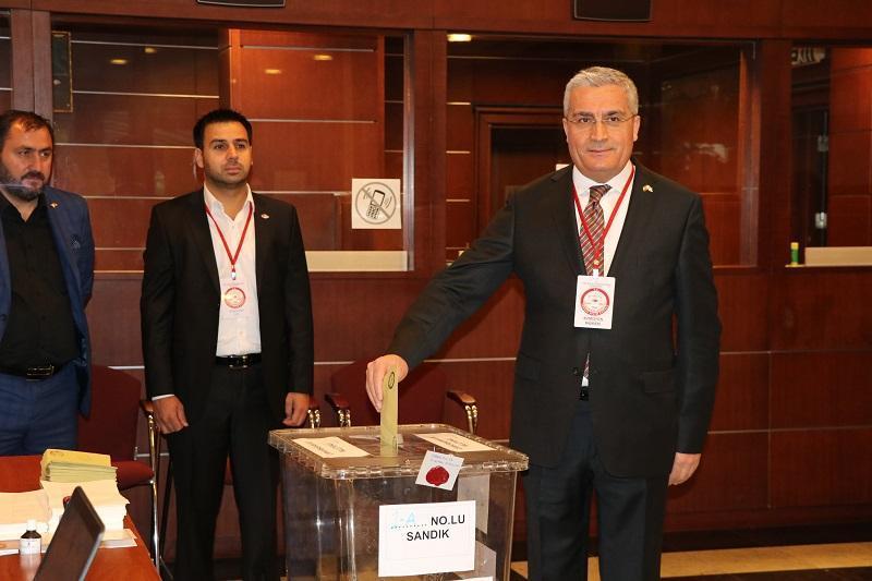 Turkish expats start voting in Asian countries