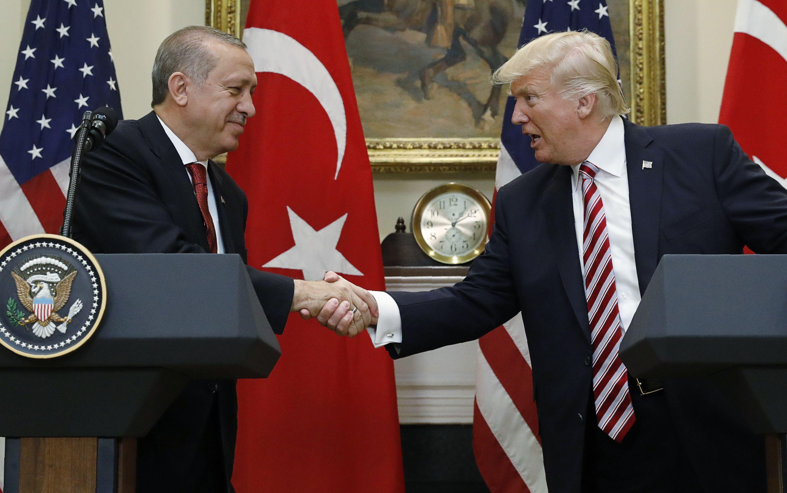 Trump, Erdoğan confirm commitment to Manbij roadmap in phone call