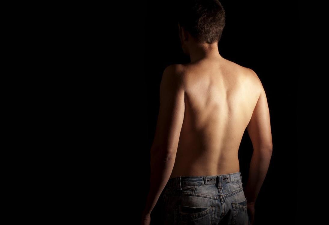 Wife busts cheating husband after seeing popped pimples on his back