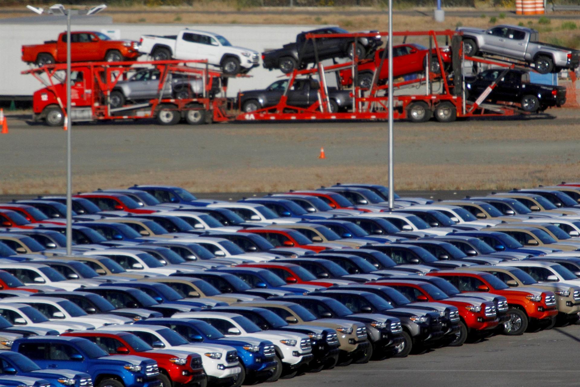 US risks $294 bln global retaliation over auto tariffs, EU warns
