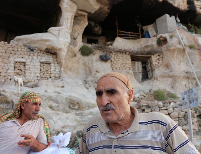 Turkish man applies to authorities to register cave as ‘dwelling unit’