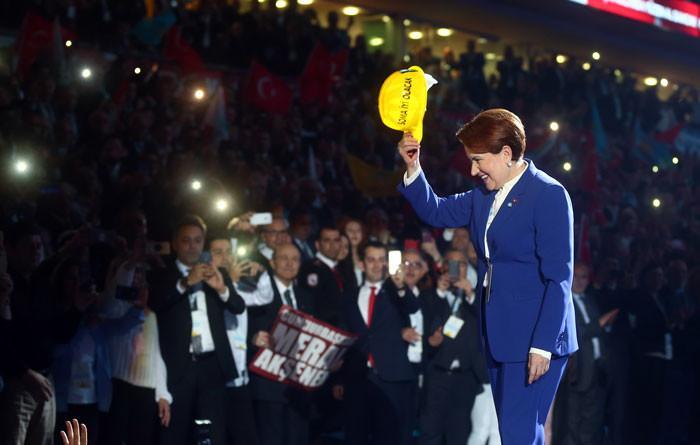 İYİ Party’s Akşener decides to leave party leadership amid internal criticisms