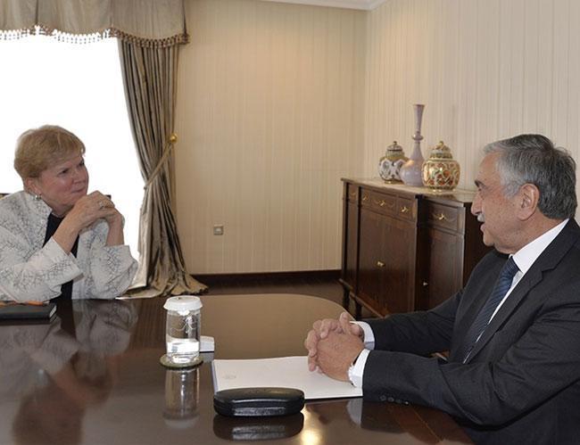 UN envoy Lute meets leaders in Cyprus