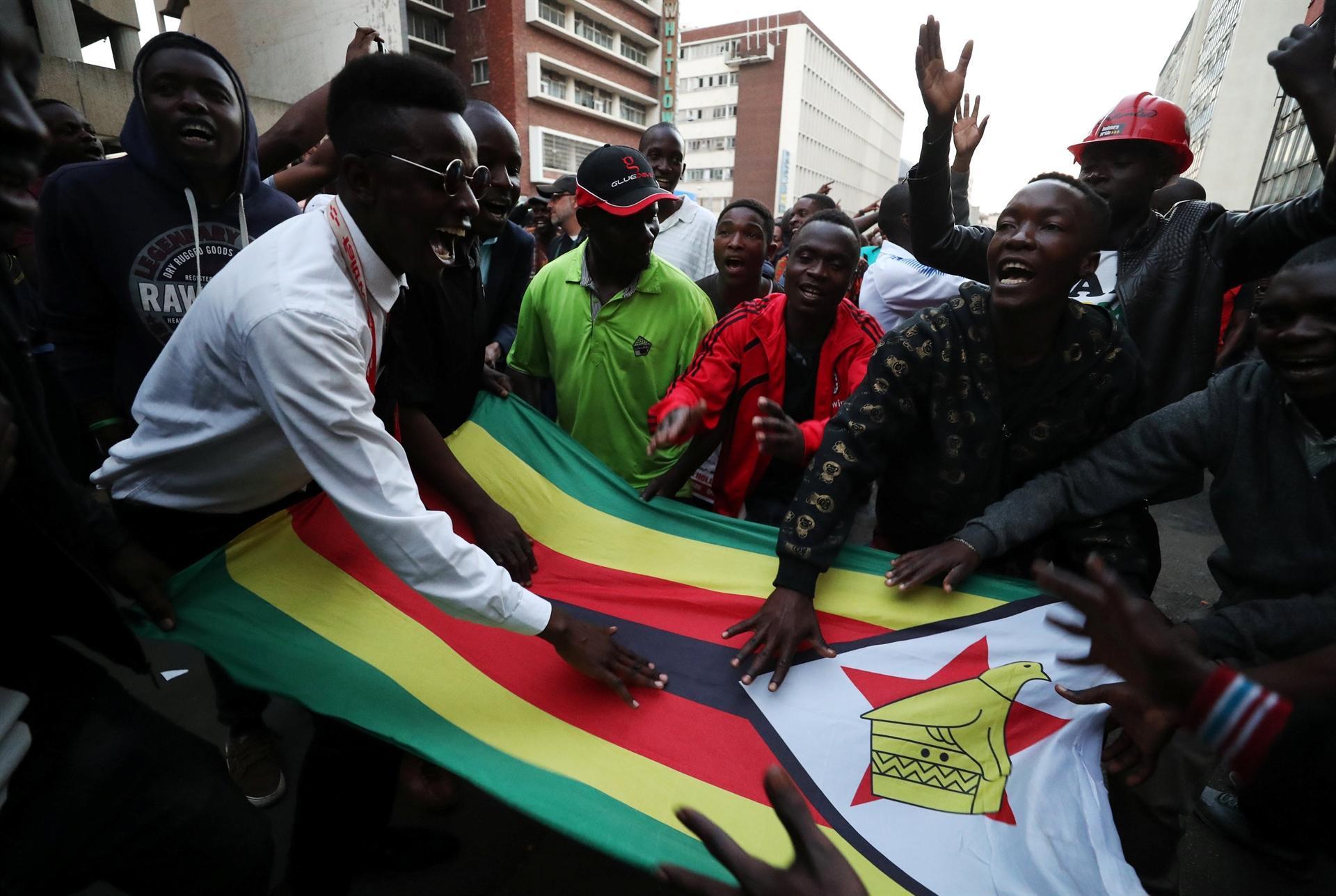 ZANU-PF wins most seats in Zimbabwe elections
