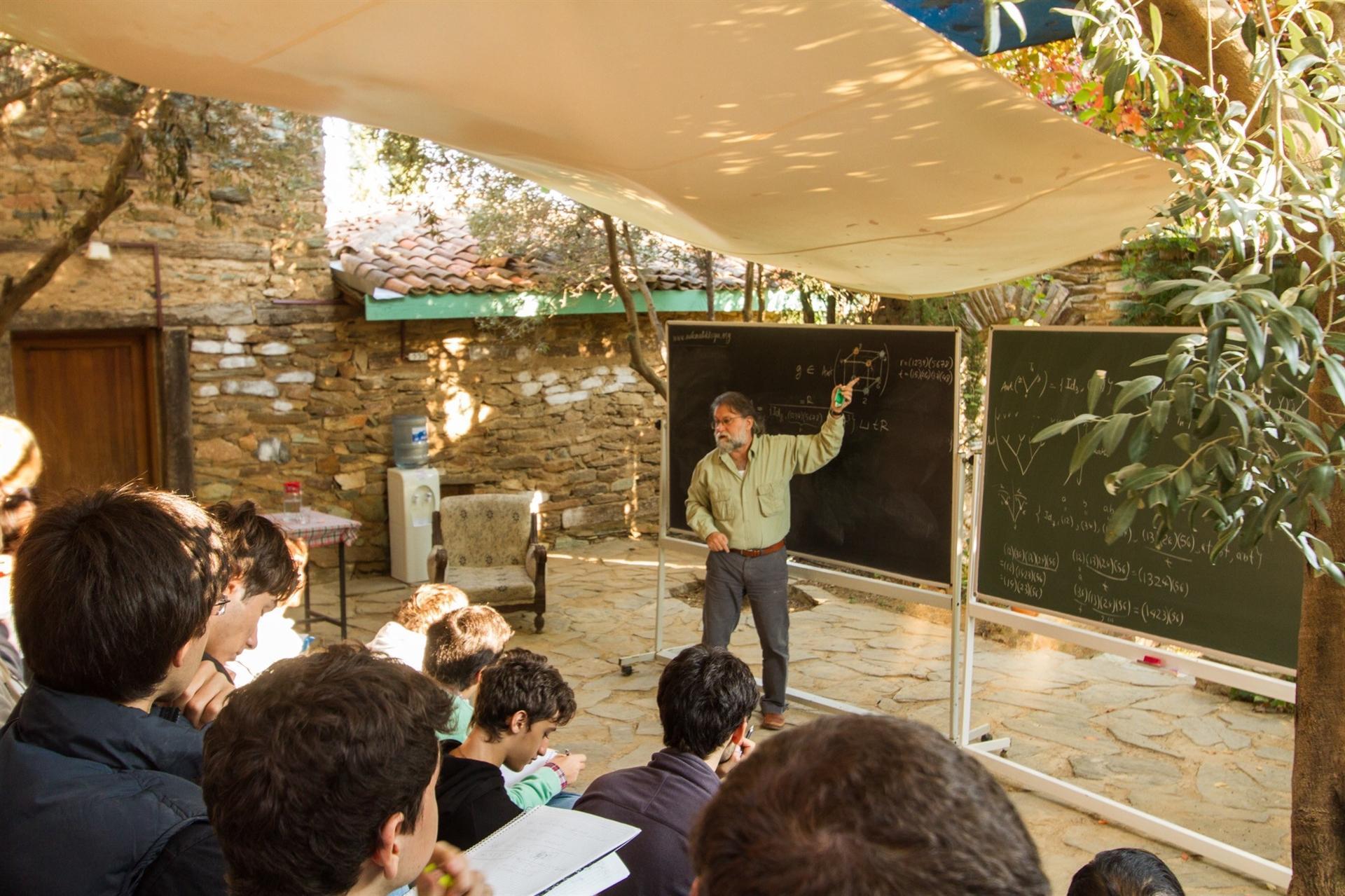 Turkish mathematician Ali Nesin wins Leelavati Award
