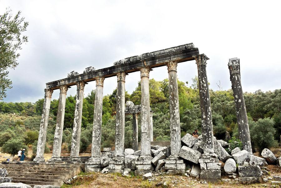Hellenistic, Roman tombs unearthed in Milas