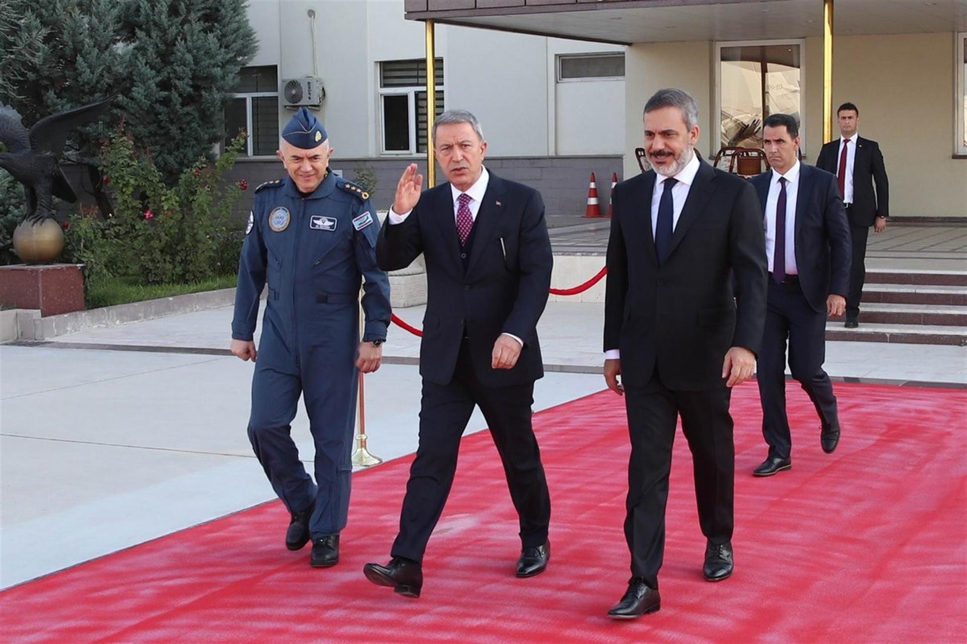 Turkish defense minister, intelligence chief in Russia to discuss Syria’s Idlib