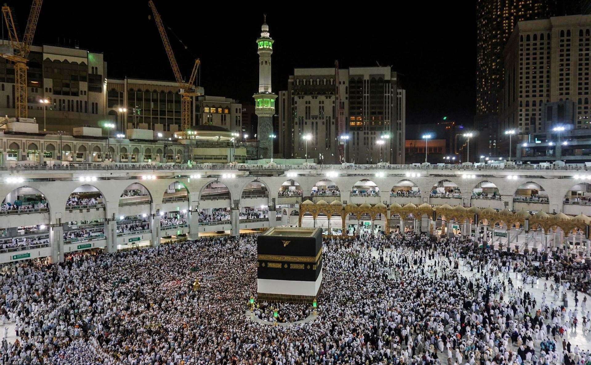 More than two million Muslims begin hajj pilgrimage