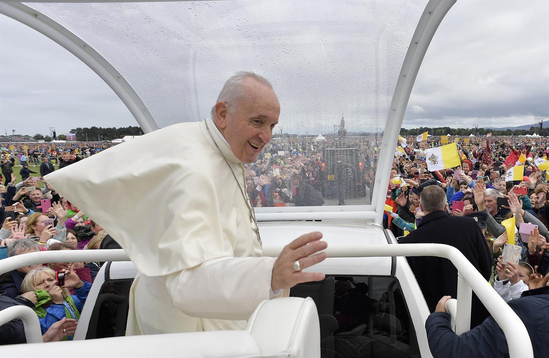 Pope declines to comment on Cardinal McCarrick allegations