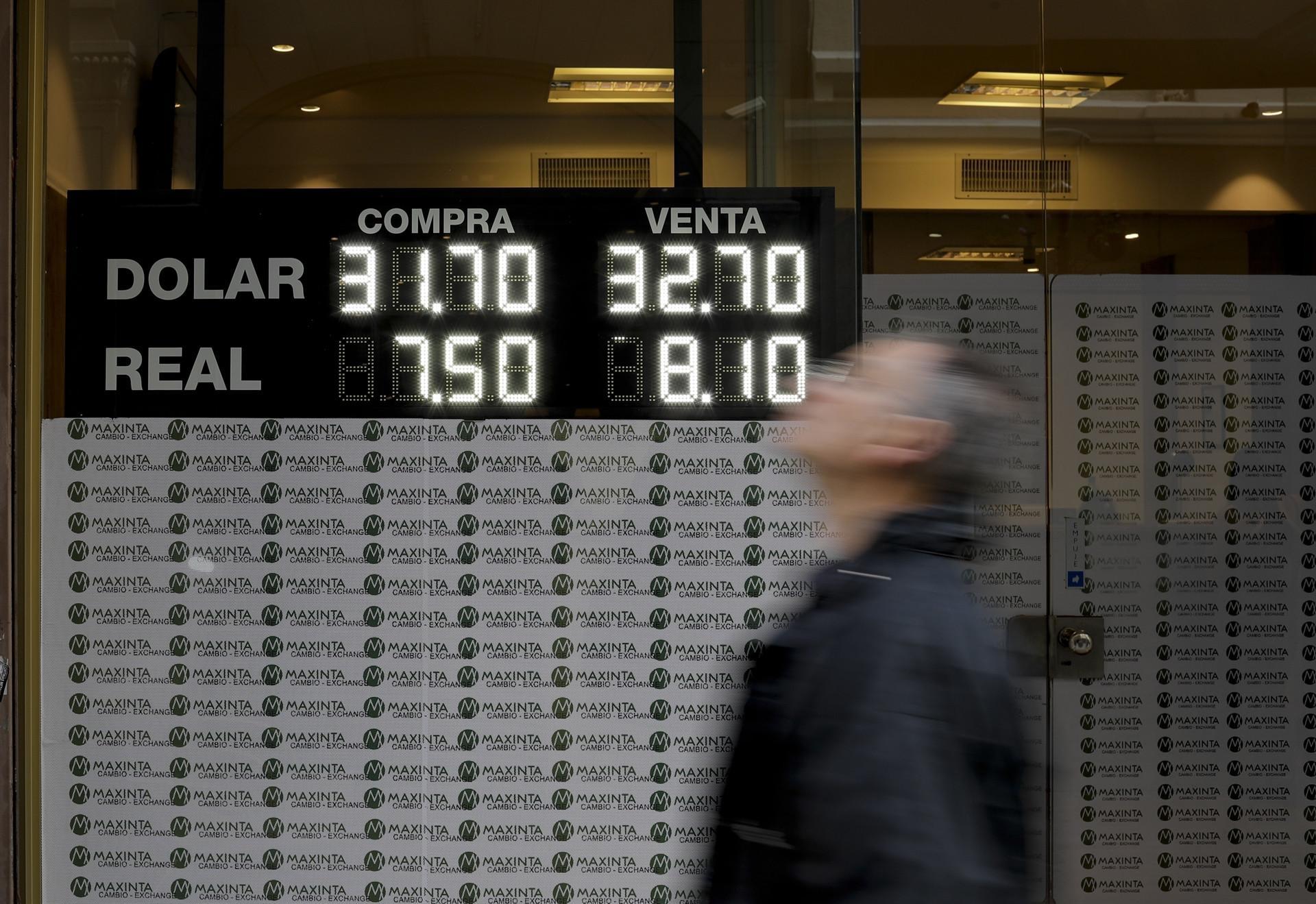 Argentina, IMF agree accelerated loan payout