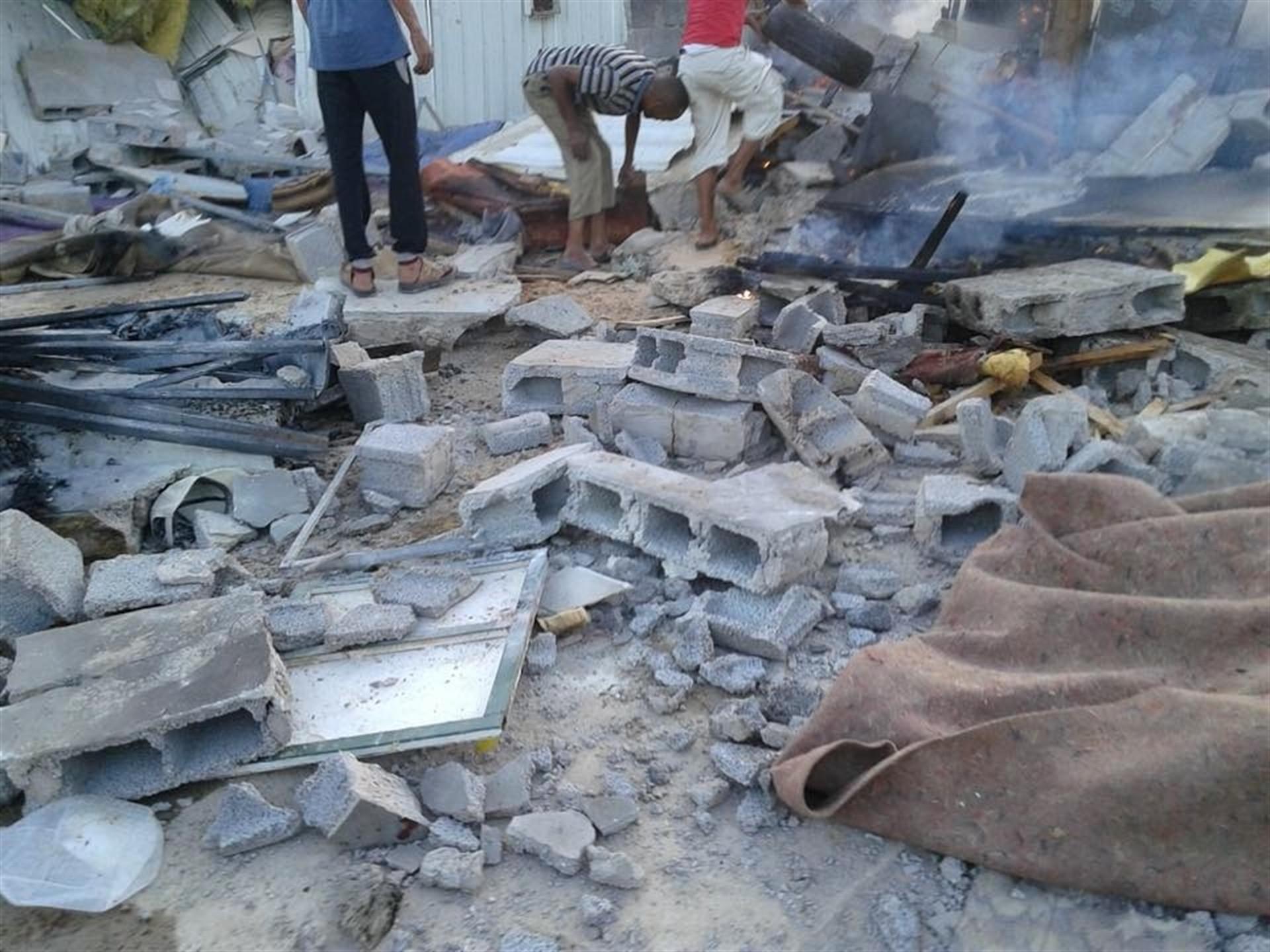 Hundreds escape Libya prison amid deadly clashes in Tripoli