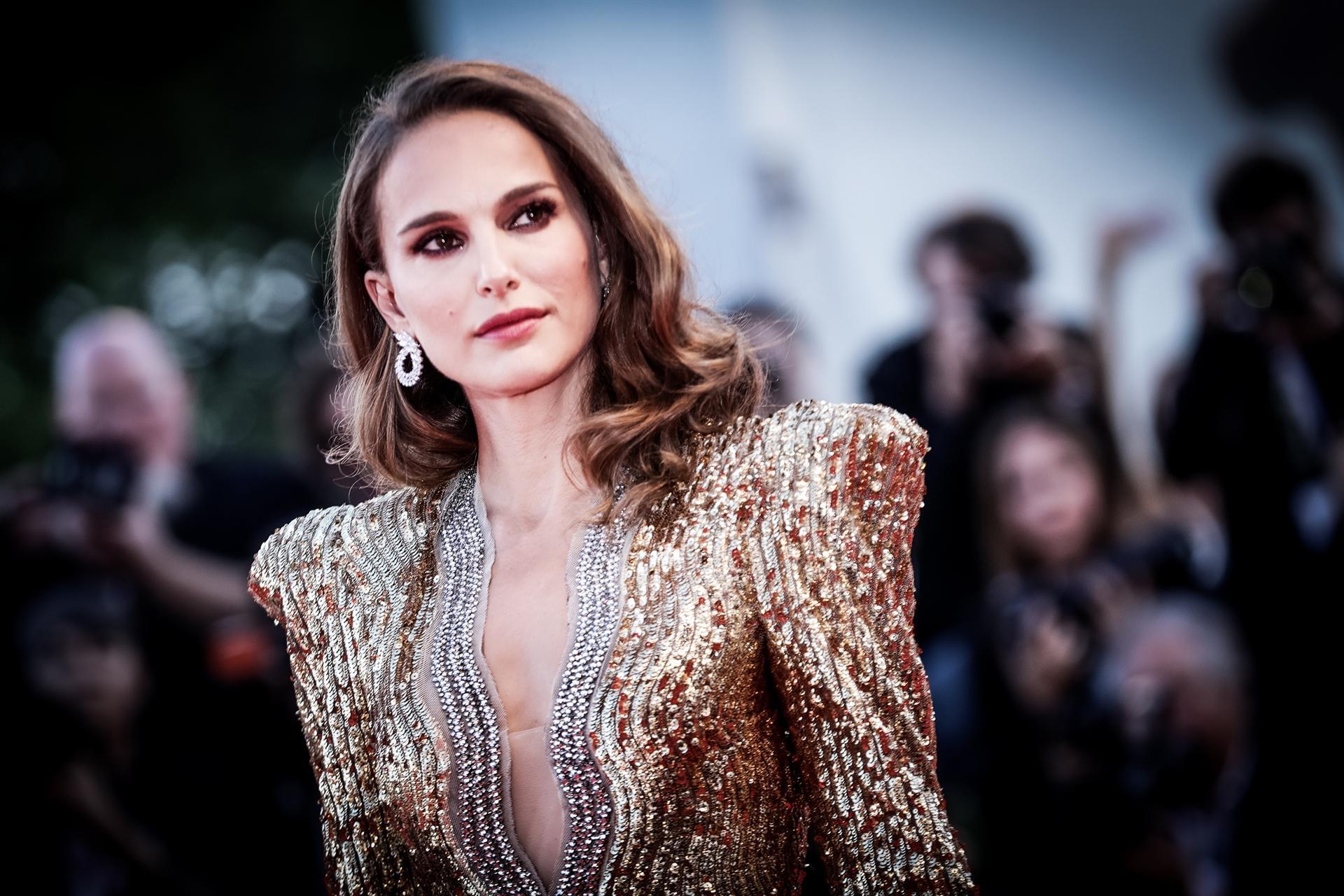 Trauma and pop music collide in Natalie Portmans Vox Lux