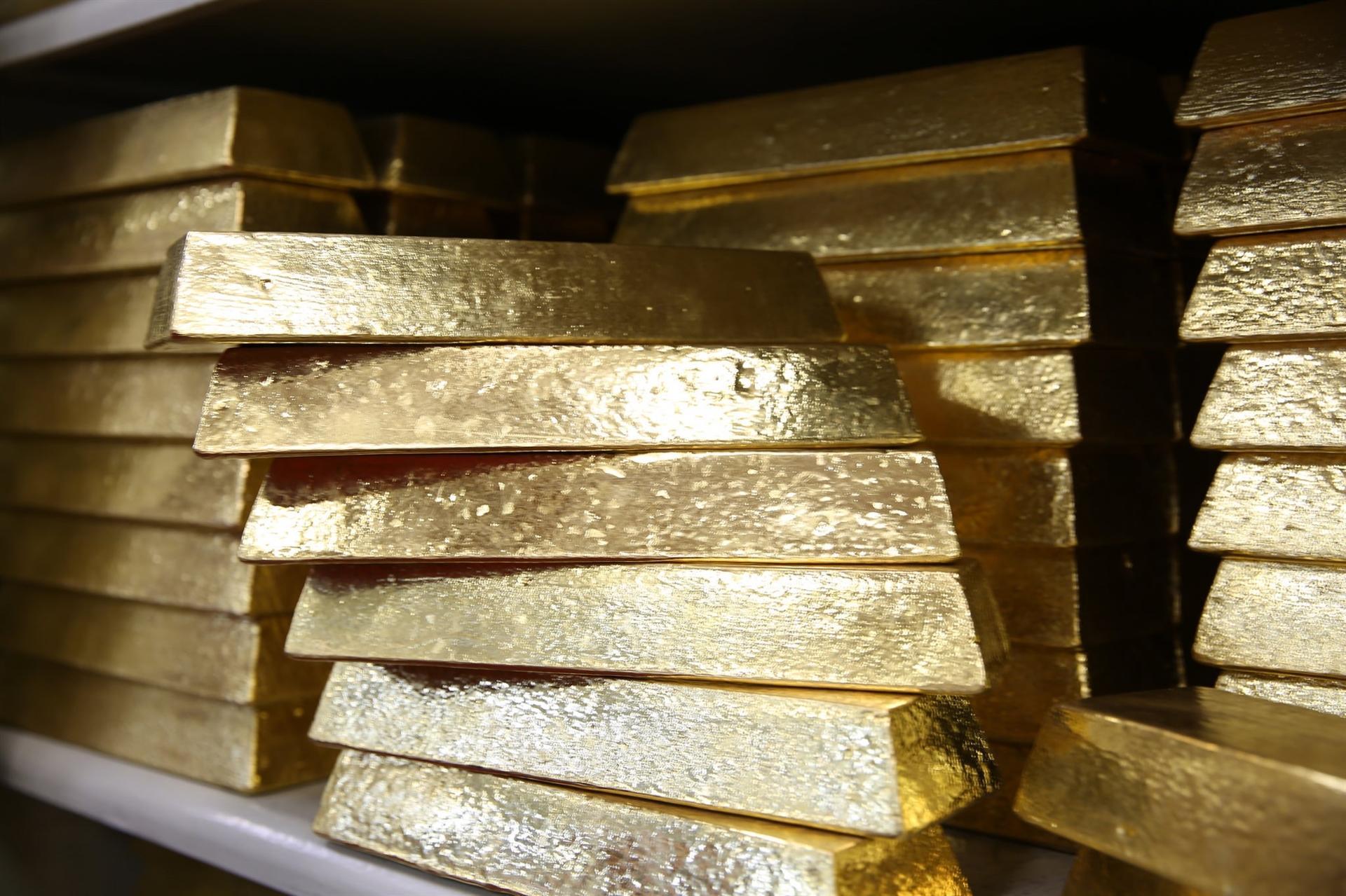Turkish Treasury to issue gold bonds, lease certificates to individual investors from Sept 10