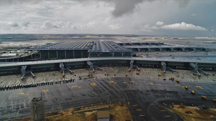 Workers stage protest at Istanbul’s new airport ahead of opening