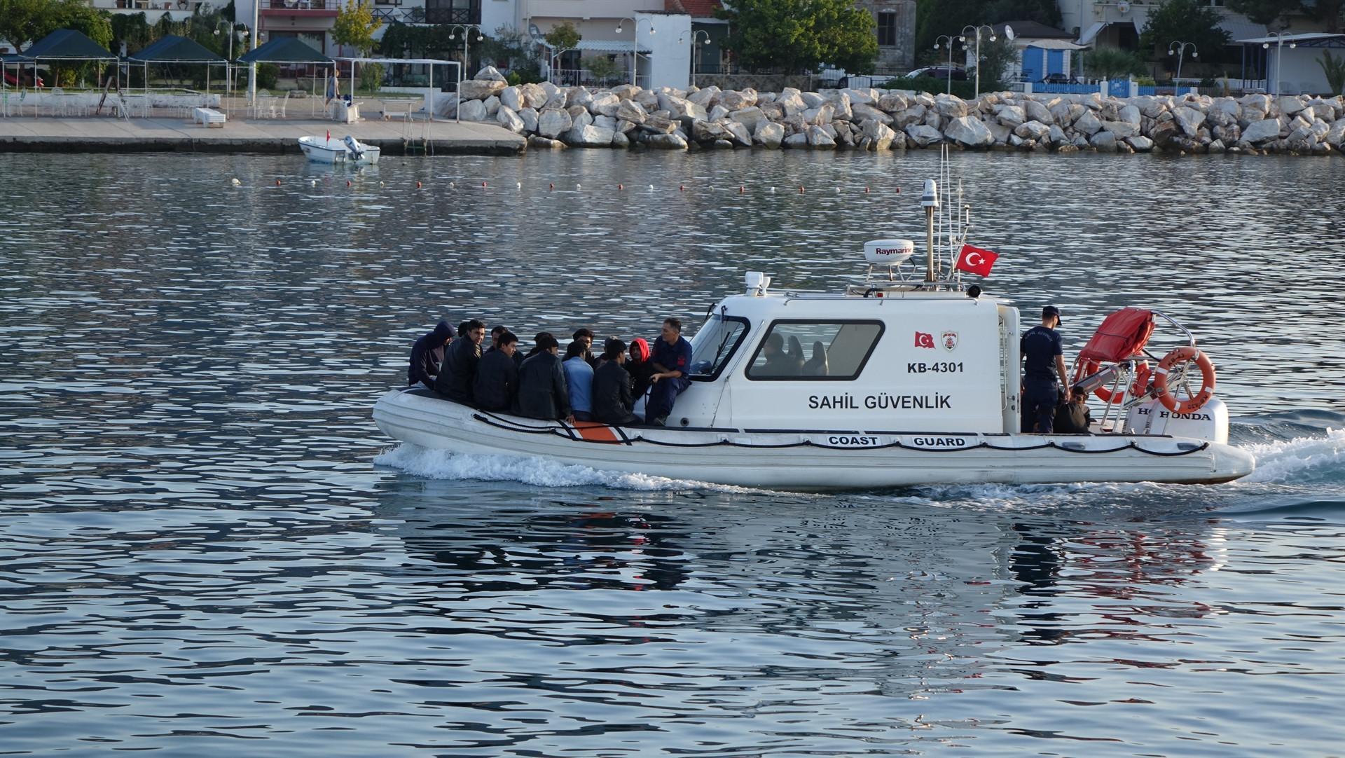 Turkish Coast Guard rescues 16 migrants as boat capsizes
