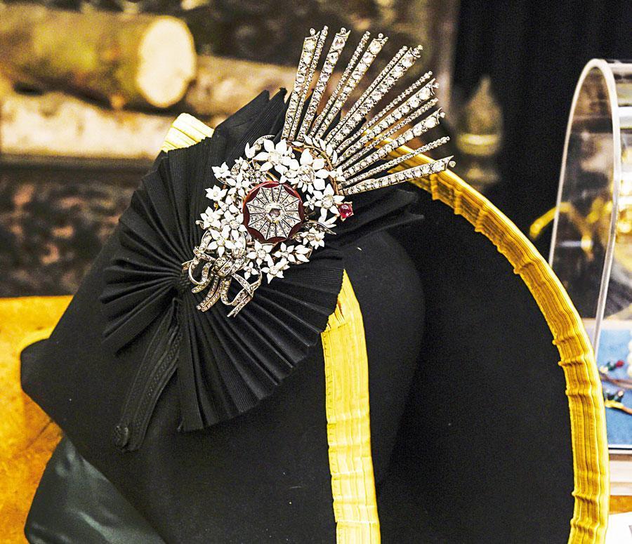 Turkish designer’s collection pays homage to ‘Lost Jewel’