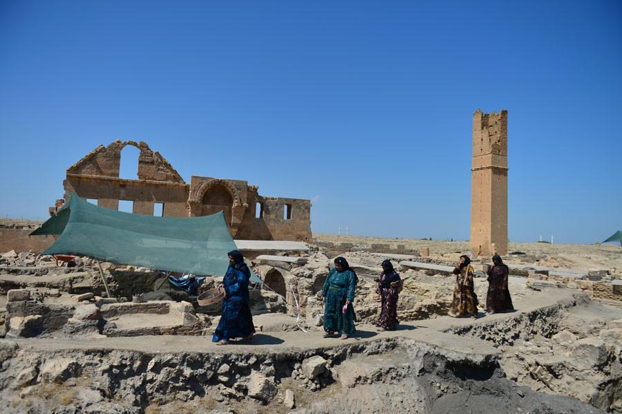 Harran’s women part of archaeological team