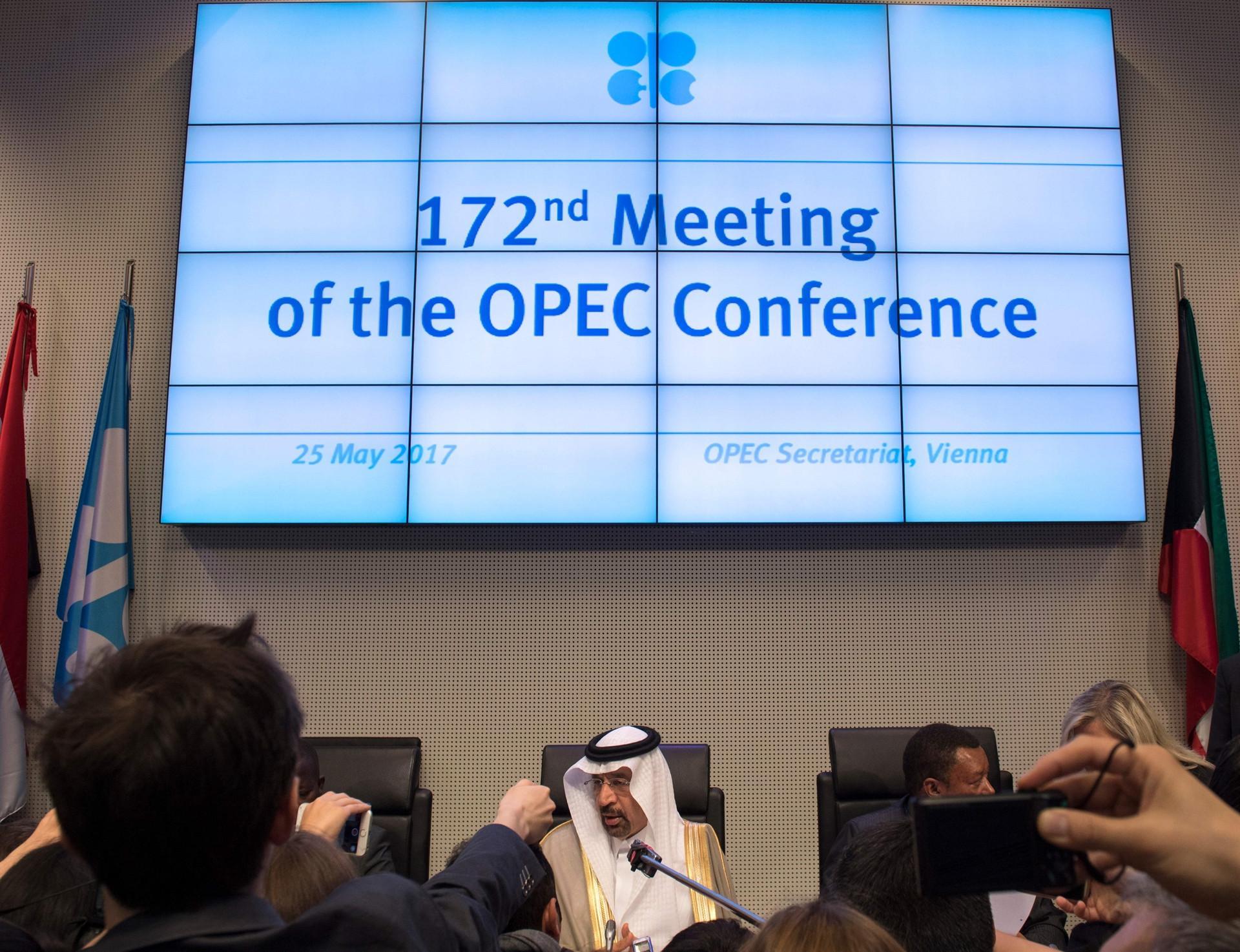 Trump tells OPEC to lower oil prices