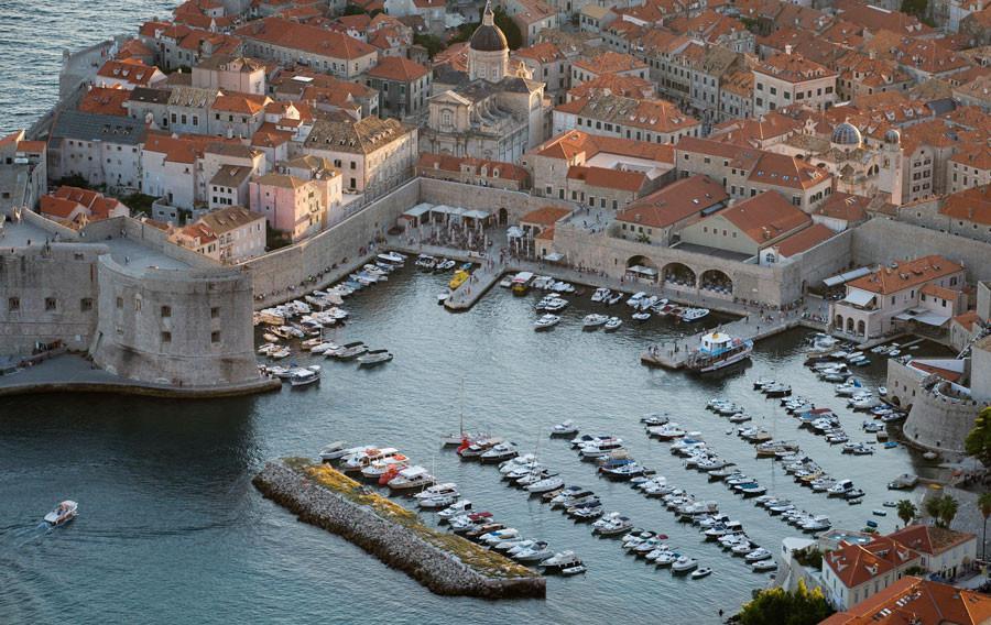 Mass tourism threatens Croatias Game of Thrones town