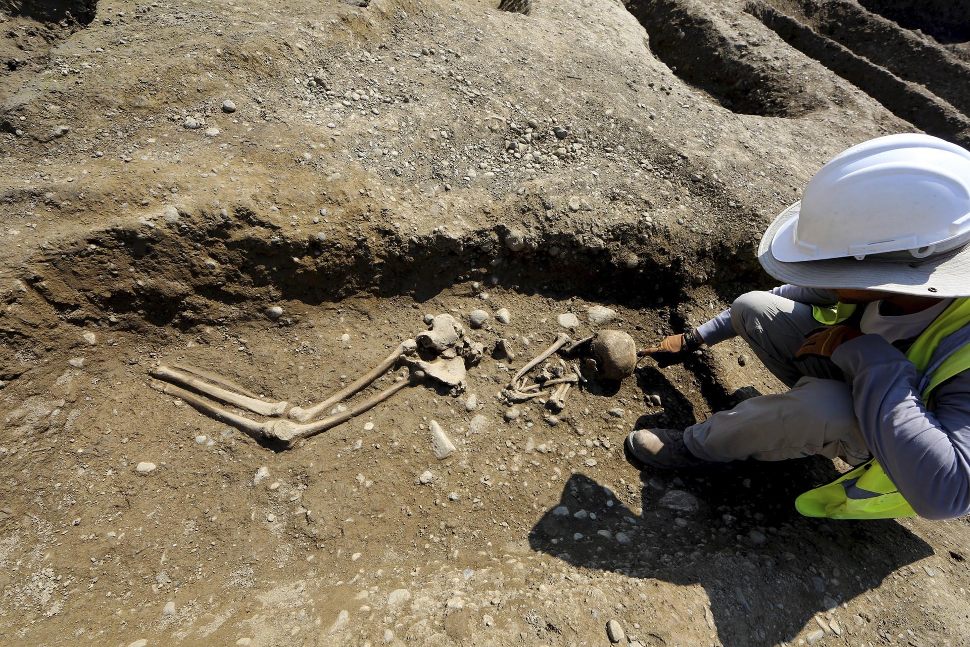 Ancient cemetery unearthed in Albania