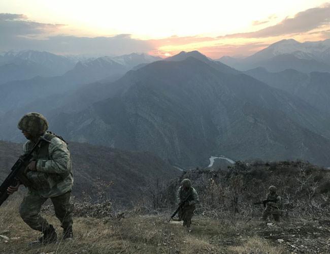 One soldier killed, four wounded in PKK attack in Hakkari