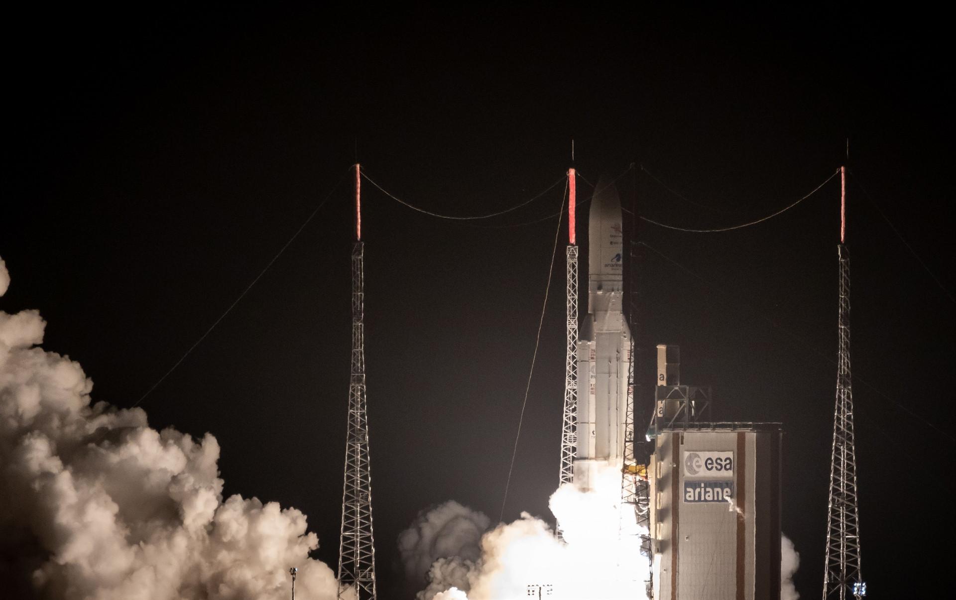 Europe, Japan send spacecraft on 7-year journey to Mercury