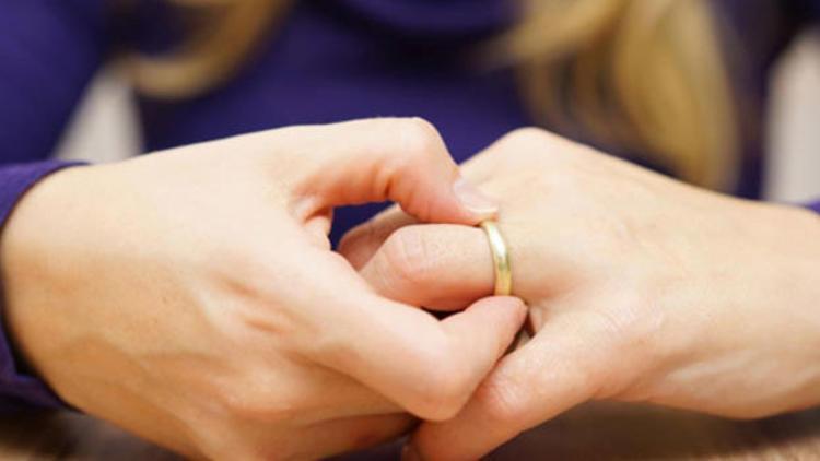 Taking out loan without notifying wife reason for divorce: Court